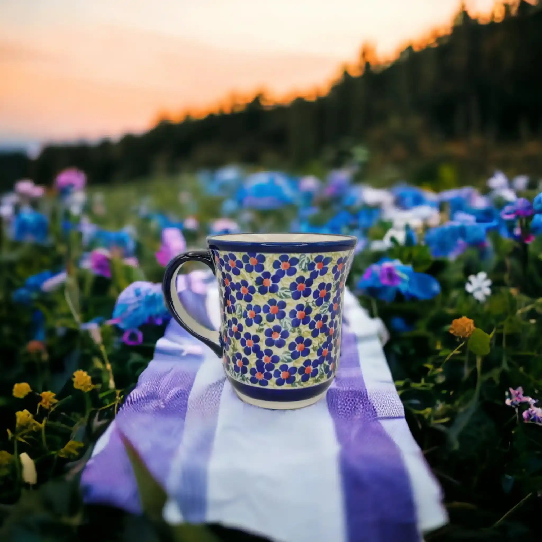 Polish-pottery-Crocs-cup-Five-Petals_6